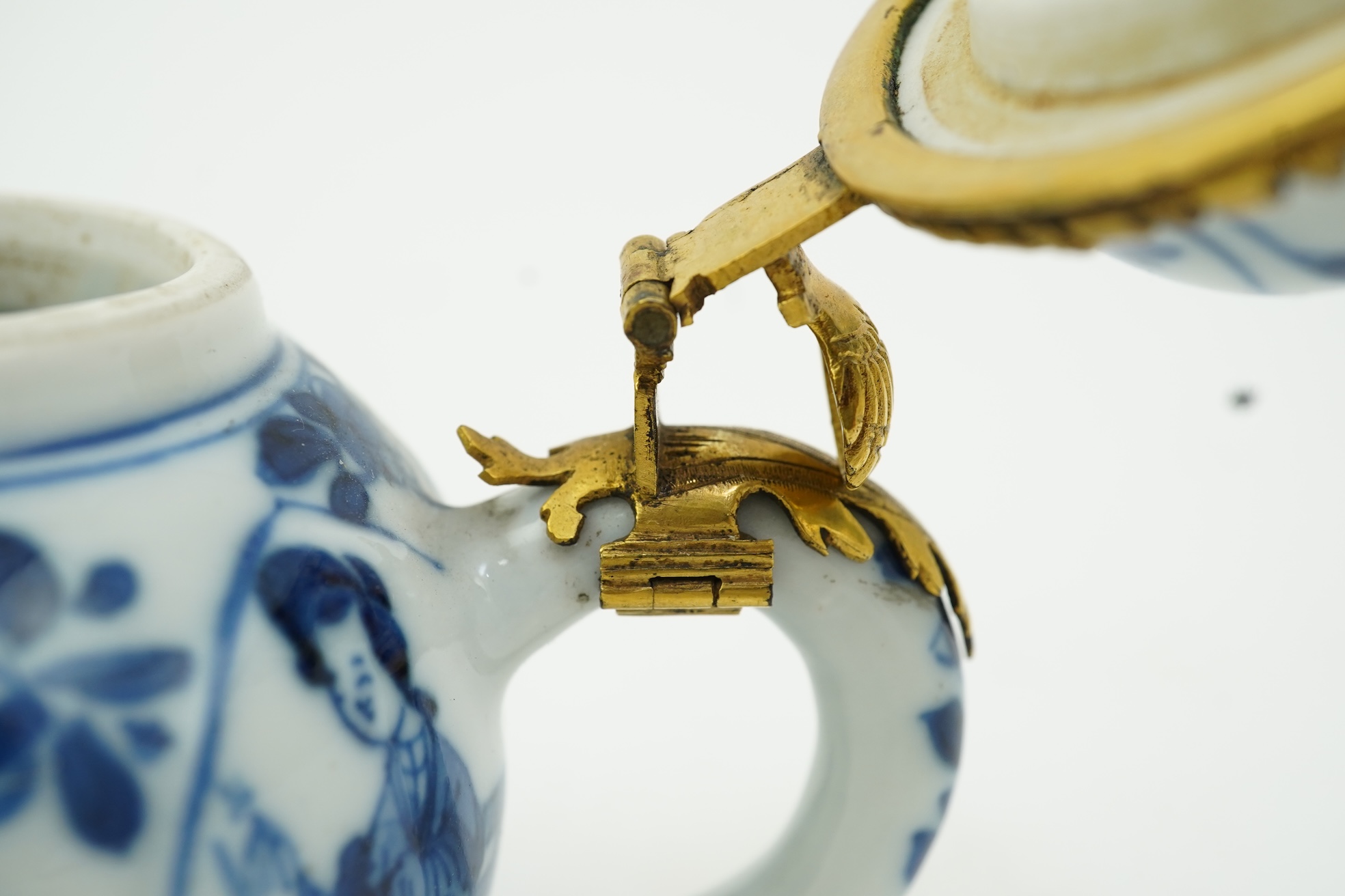 A Chinese miniature blue and white teapot, Kangxi period